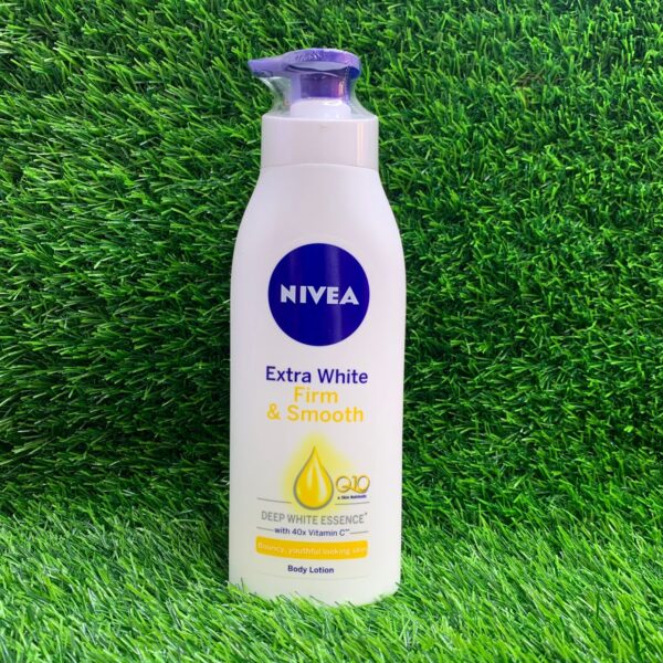 NIVEA Q10 Extra White Firm and Smooth